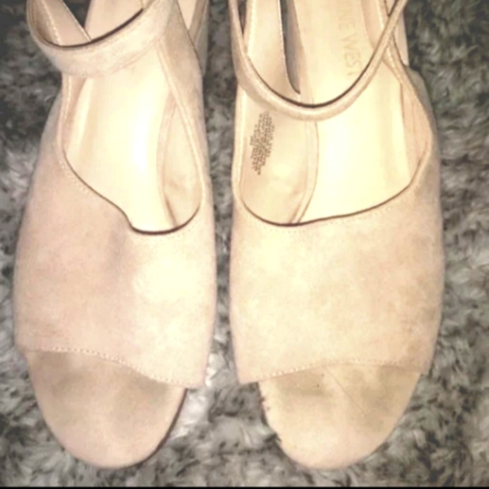 NINE WEST Tan Suede Block Heels Sandals Leather 8